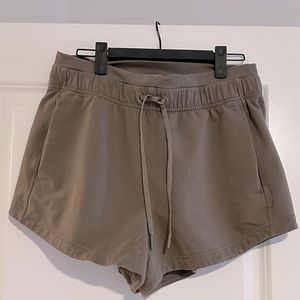 Lululemon inner glow shorts